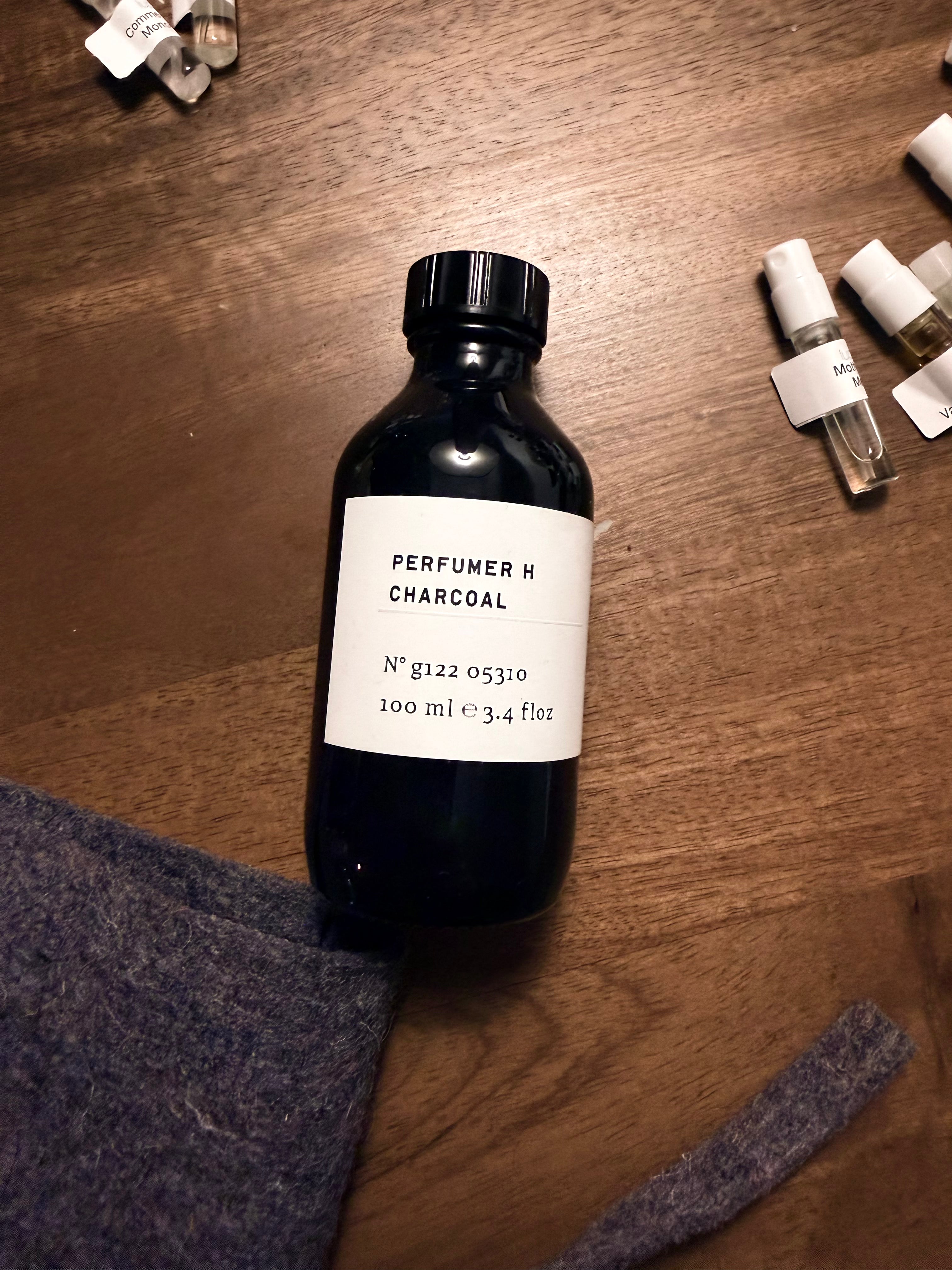 Perfumer H - Charcoal | Authentic Niche Fragrance Decant